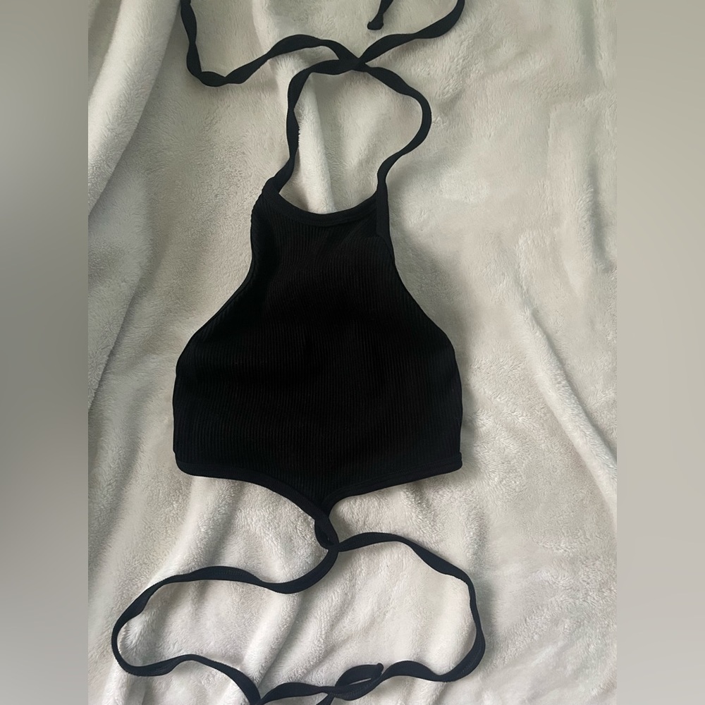 Backless Tie Cropped Halter Top